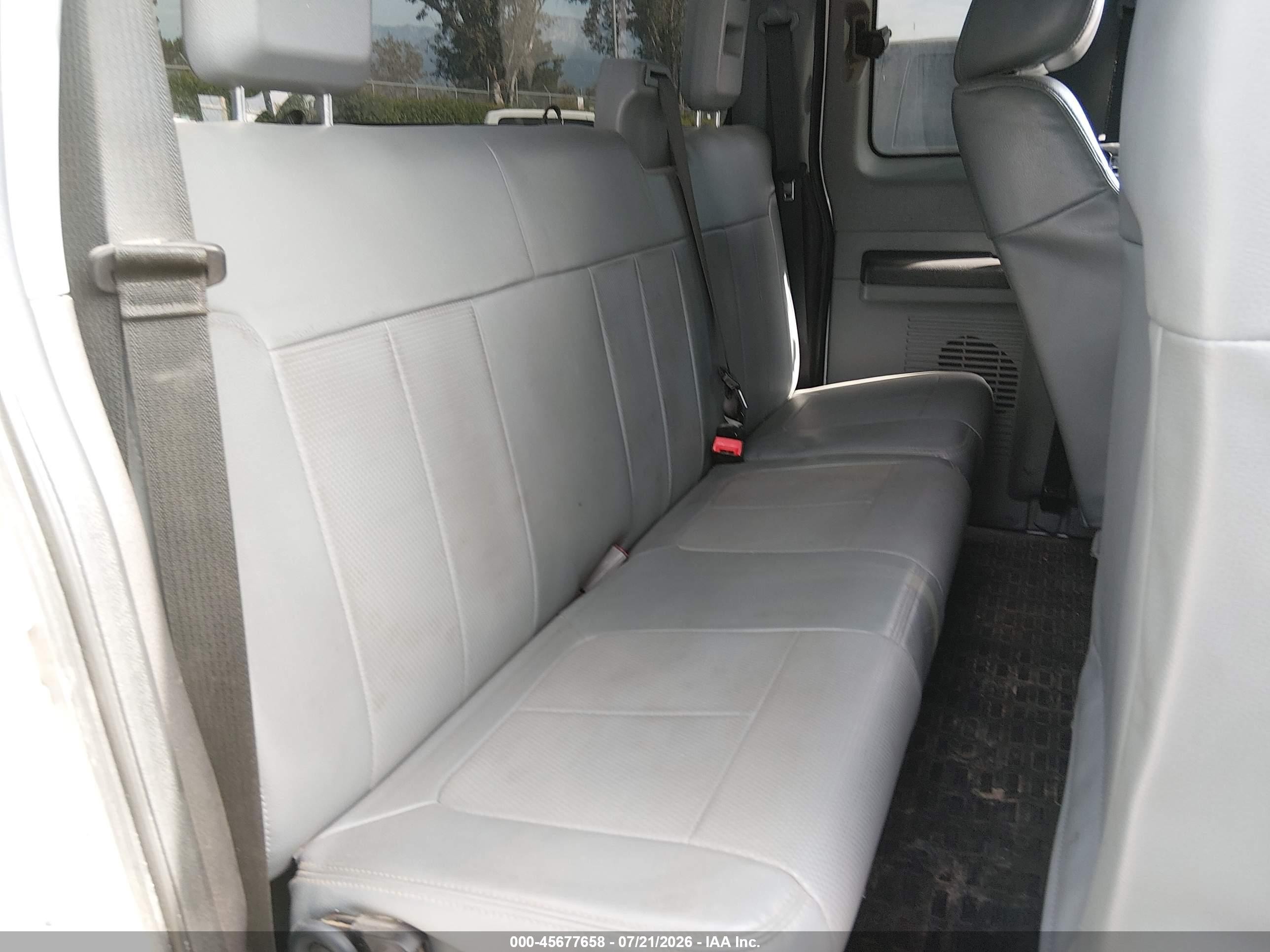 2015 Ford F-250 Xl White vin: 1FT7X2BT3FEC51975