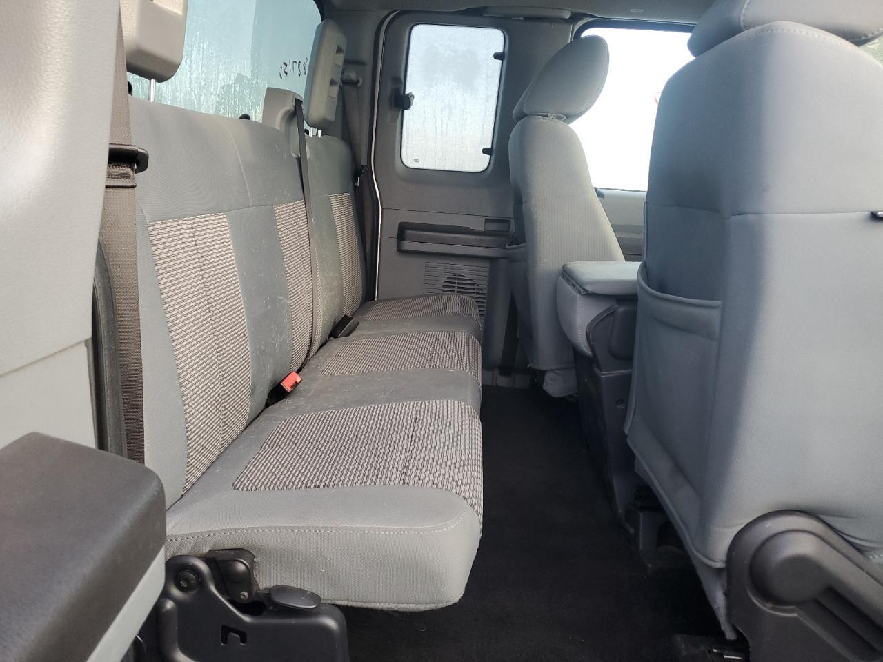 2011 Ford F250 Super Duty Silver vin: 1FT7X2BT6BEB48110
