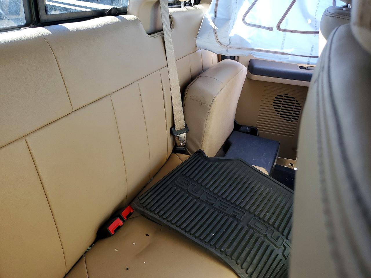 2013 Ford F250 Super Duty Gold vin: 1FT7X2BT9DEB04296