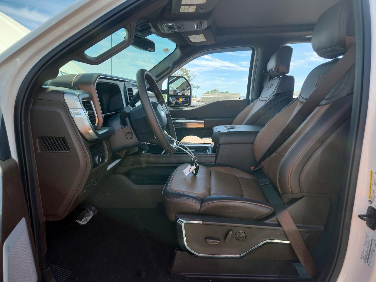 2025 Ford F-250 Super Duty White vin: 1FT8W2BM3SEC79303