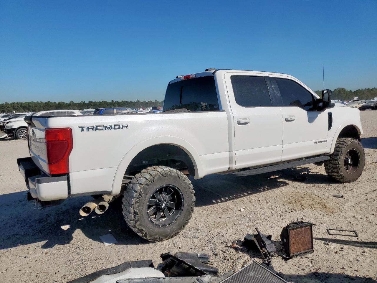 2021 Ford F250 Super Duty White vin: 1FT8W2BT4MEE07073