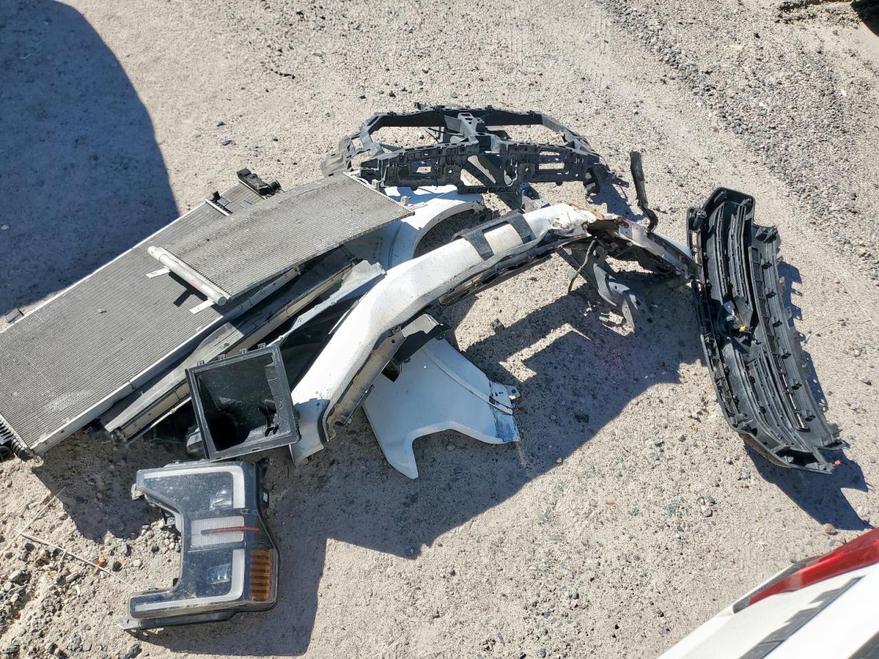 2021 Ford F250 Super Duty White vin: 1FT8W2BT4MEE07073