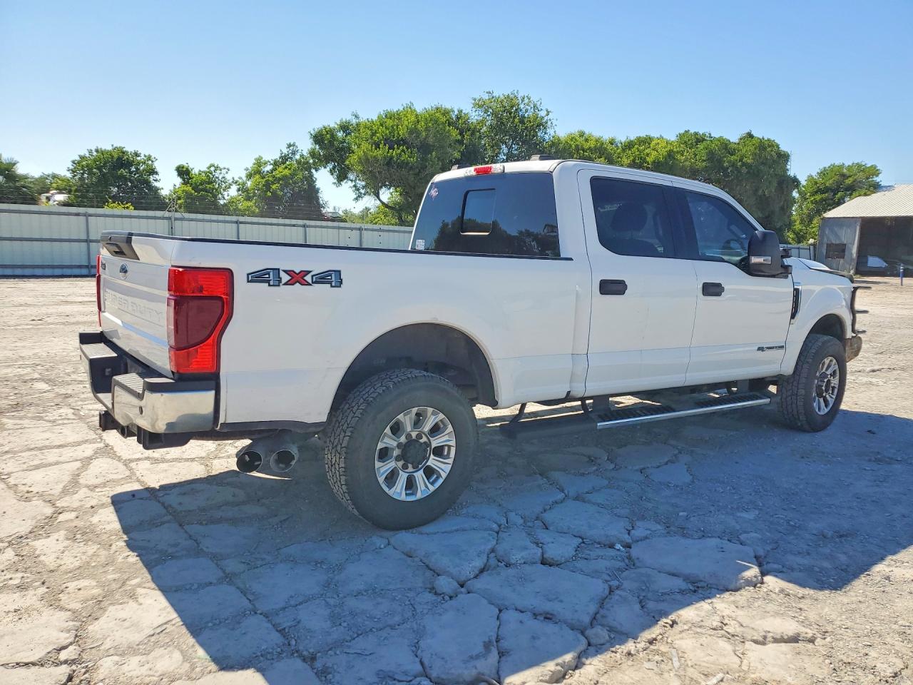 2020 Ford F250 Super Duty White vin: 1FT8W2BT6LED23822