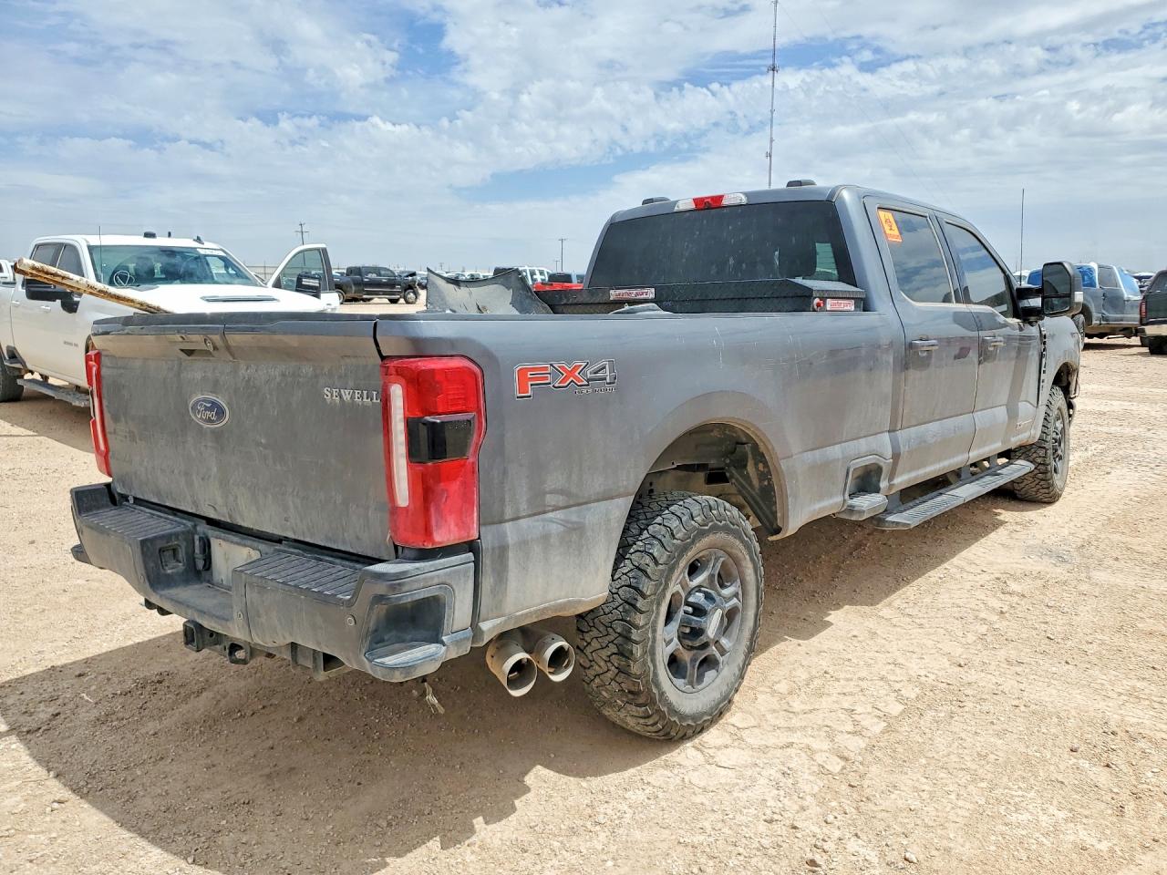 2024 Ford F250 Super Duty Gray vin: 1FT8W2BTXRED14856