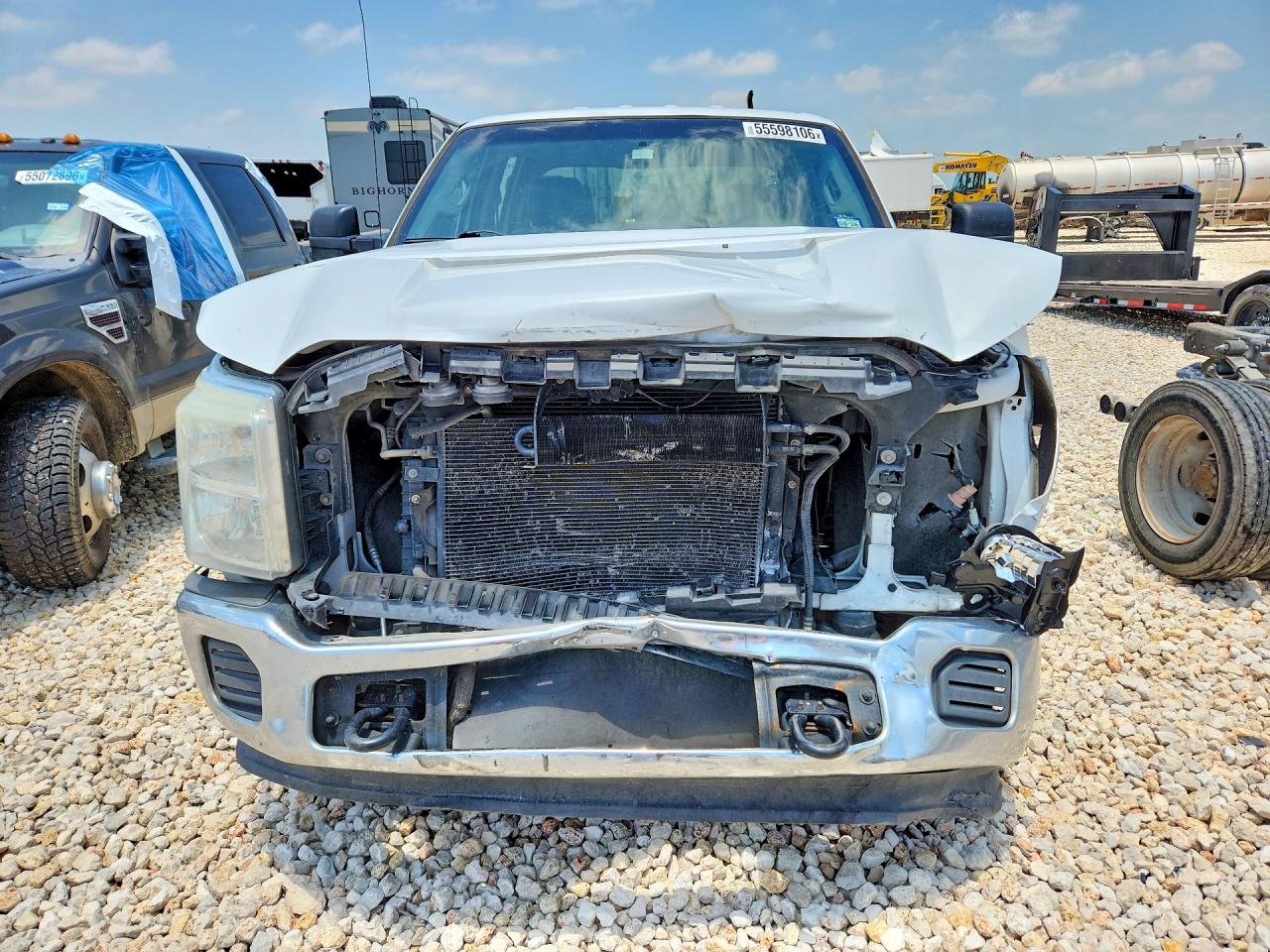 2015 Ford F350 Super Duty White vin: 1FT8W3A61FEC33323