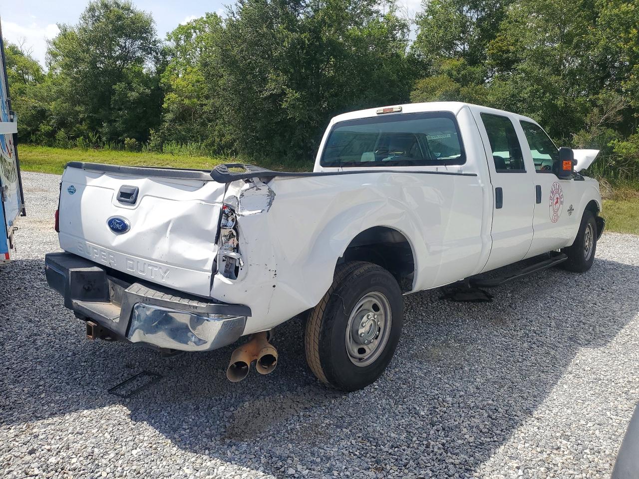 2015 Ford F350 Super Duty White vin: 1FT8W3AT6FEC53167