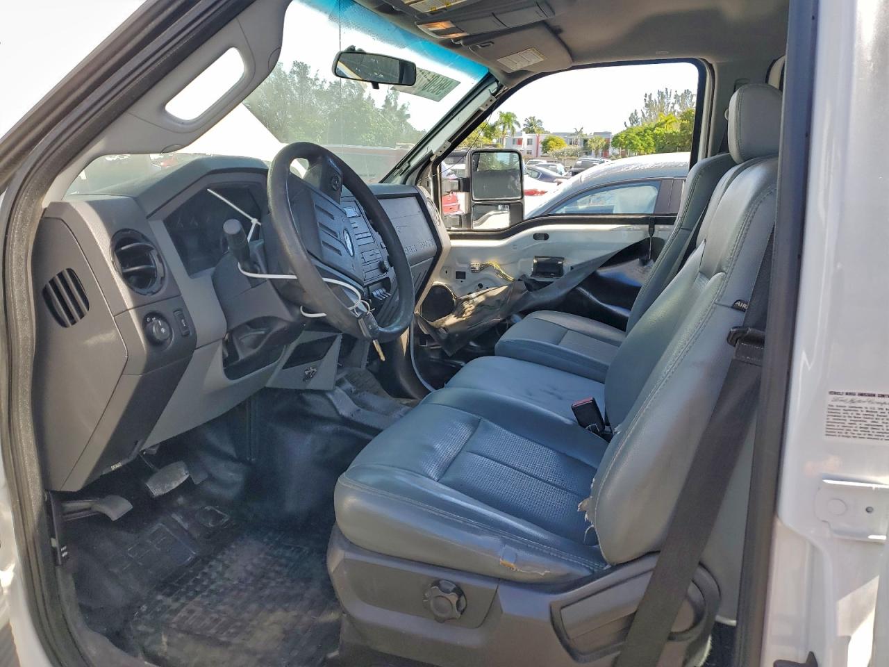 2014 Ford F350 Super Duty White vin: 1FT8W3AT7EEA98238