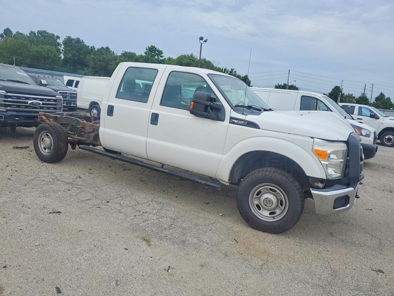 2015 Ford F350 Super Duty White vin: 1FT8W3B62FEB45833