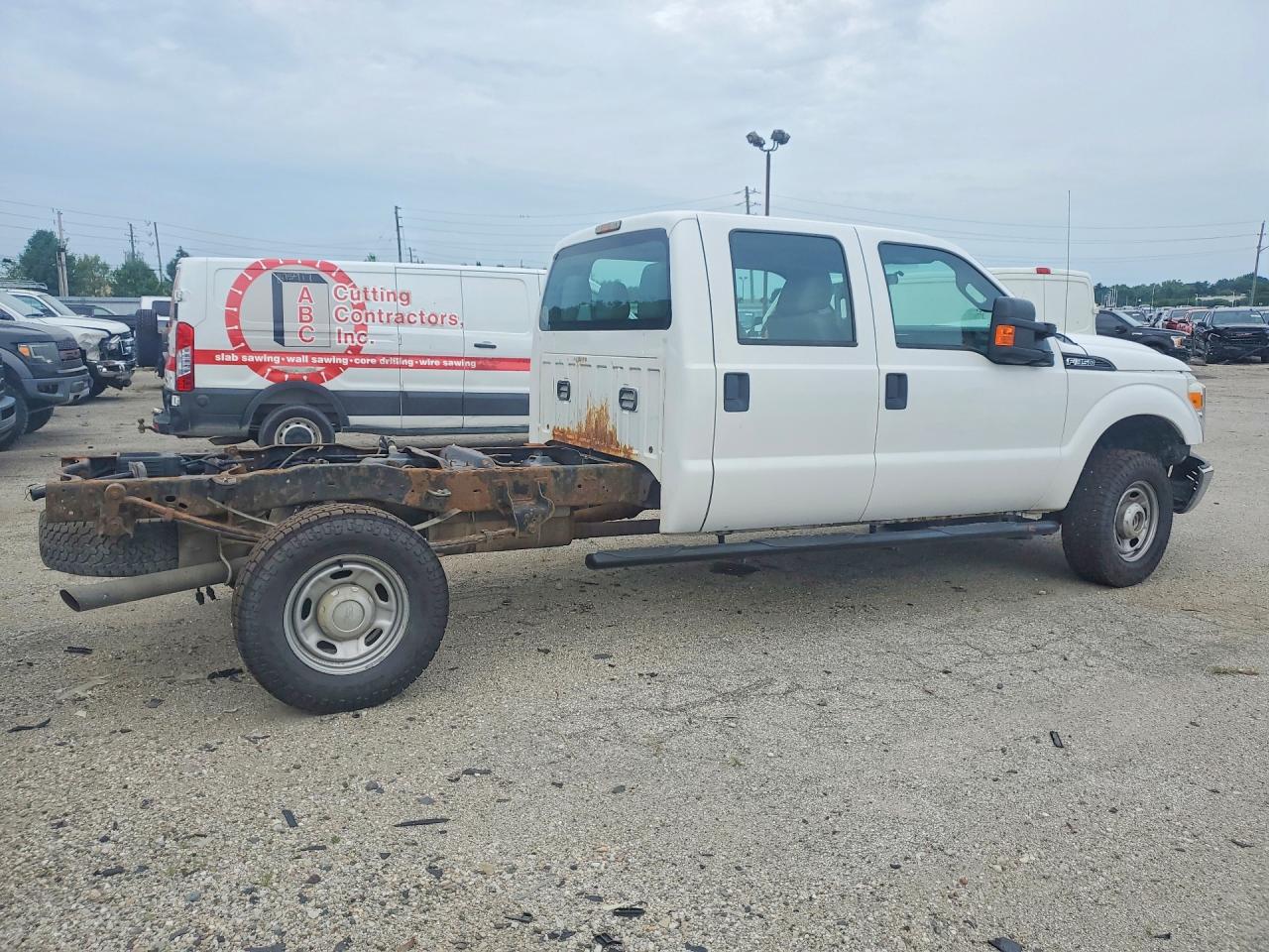2015 Ford F350 Super Duty White vin: 1FT8W3B62FEB45833