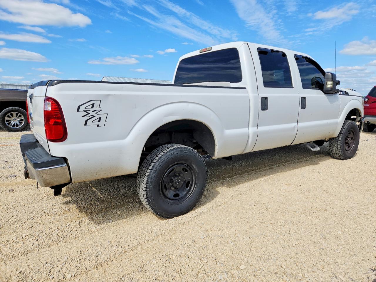 2015 Ford F350 Super Duty Белый vin: 1FT8W3B64FEB68000
