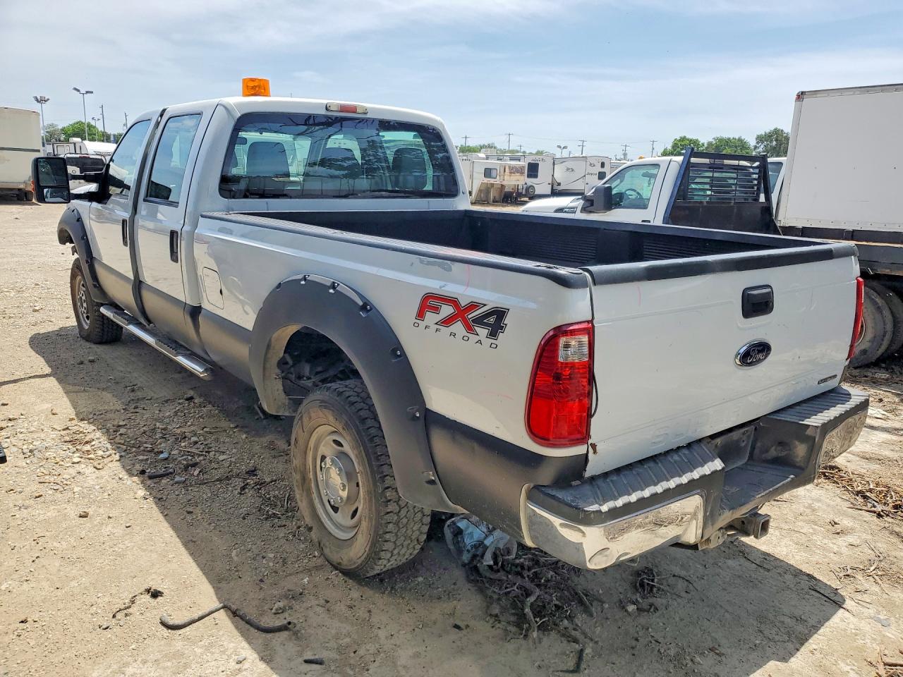 2012 Ford F350 Super Duty White vin: 1FT8W3B6XCEA10076