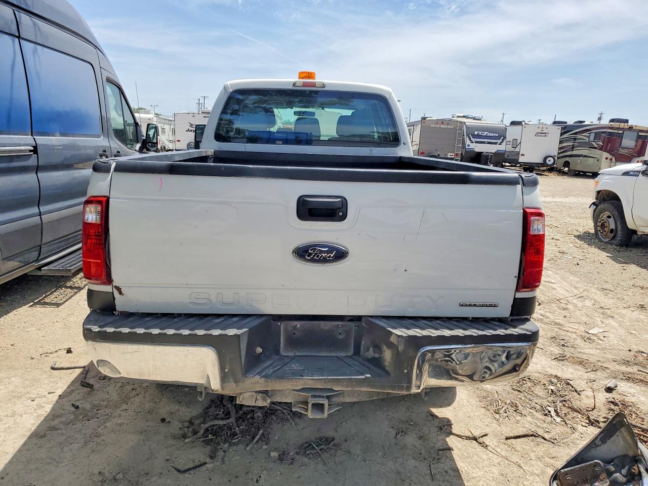2012 Ford F350 Super Duty White vin: 1FT8W3B6XCEA10076