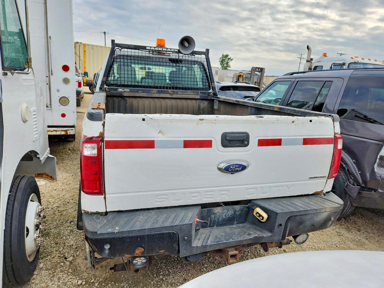 2013 Ford F350 Super Duty White vin: 1FT8W3B6XDEB16092