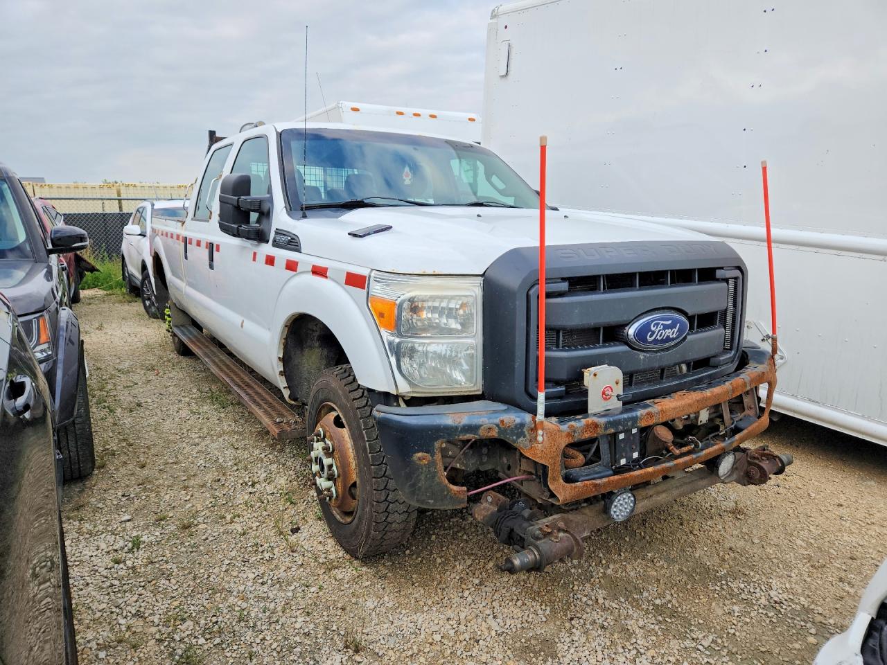2013 Ford F350 Super Duty White vin: 1FT8W3B6XDEB16092