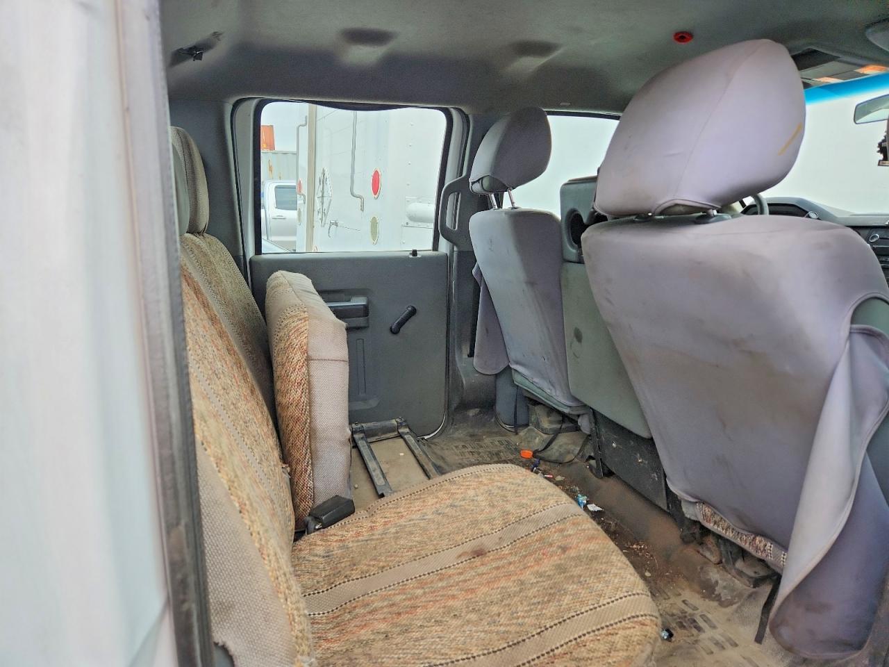 2013 Ford F350 Super Duty White vin: 1FT8W3B6XDEB16092