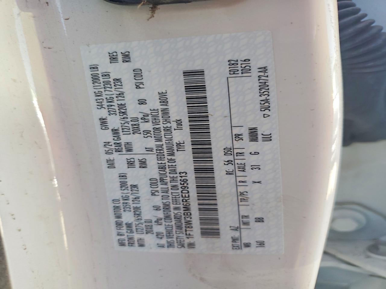 2024 Ford F350 Super Duty White vin: 1FT8W3BM6RED95613