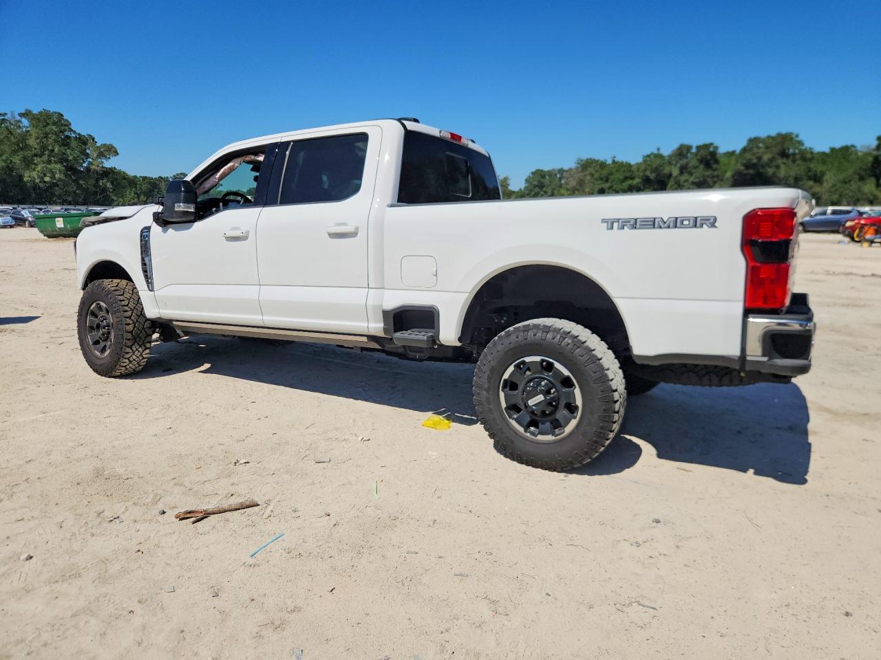2025 Ford F350 Super Duty White vin: 1FT8W3BN0SED01126
