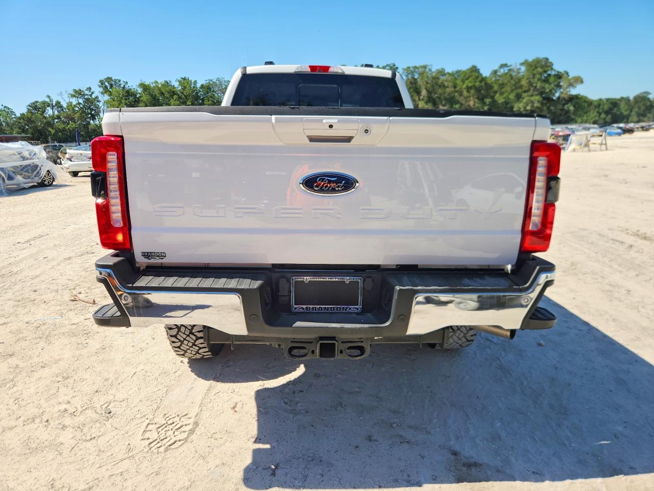 2025 Ford F350 Super Duty White vin: 1FT8W3BN0SED01126