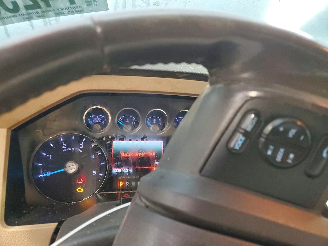 2011 Ford F350 Super Duty White vin: 1FT8W3BT0BEB09378