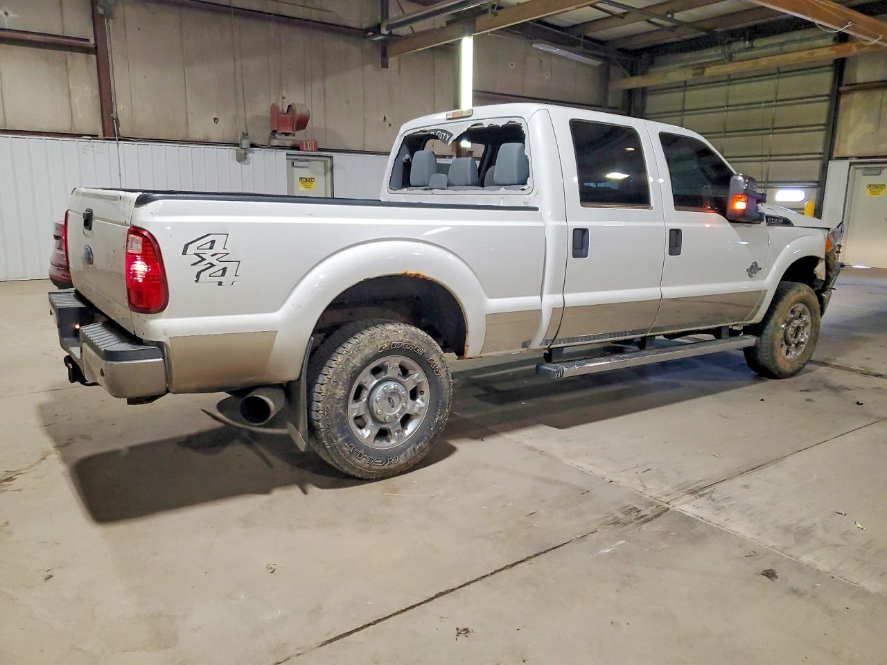 2015 Ford F350 Super Duty Two Tone vin: 1FT8W3BT0FEA61984