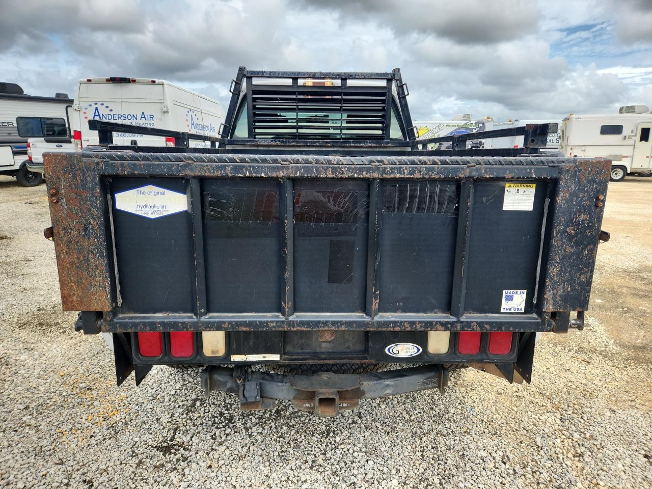 2012 Ford F350 Super Duty White vin: 1FT8W3BT1CEC67701 Damage: Tailgate, Rust, > 12 Inches