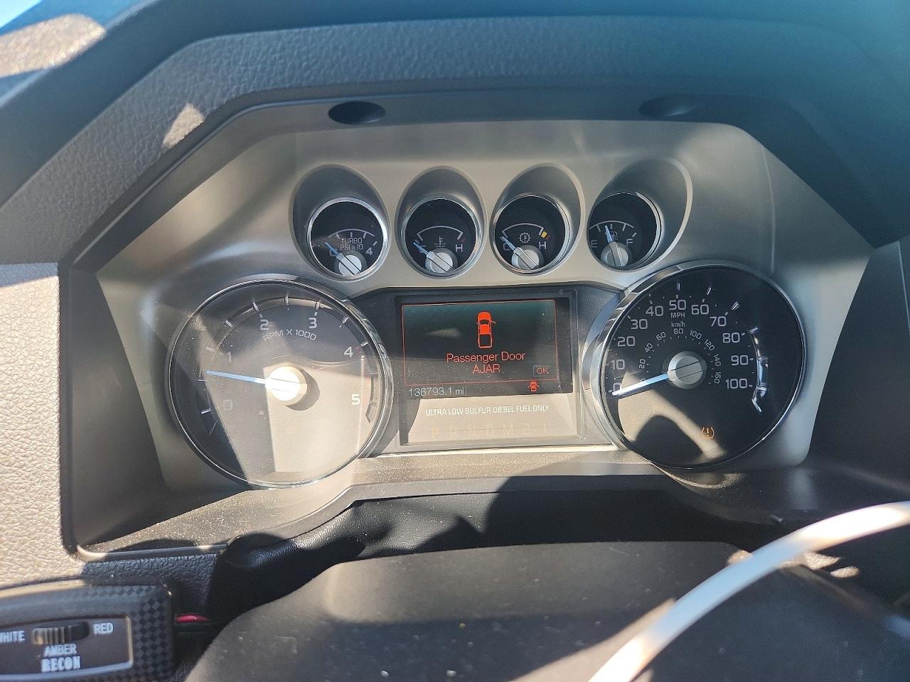 2015 Ford F350 Super Duty Red vin: 1FT8W3BT1FEA21364