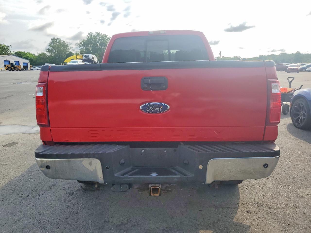 2011 Ford F350 Super Duty Red vin: 1FT8W3BT2BEB94241
