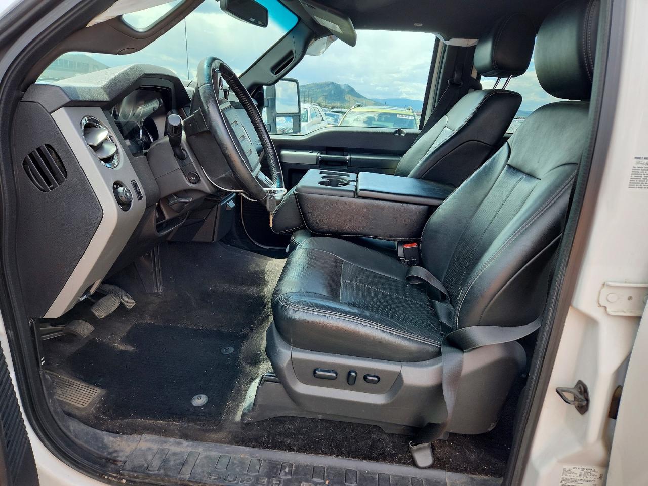 2015 Ford F350 Super Duty White vin: 1FT8W3BT2FEA23334