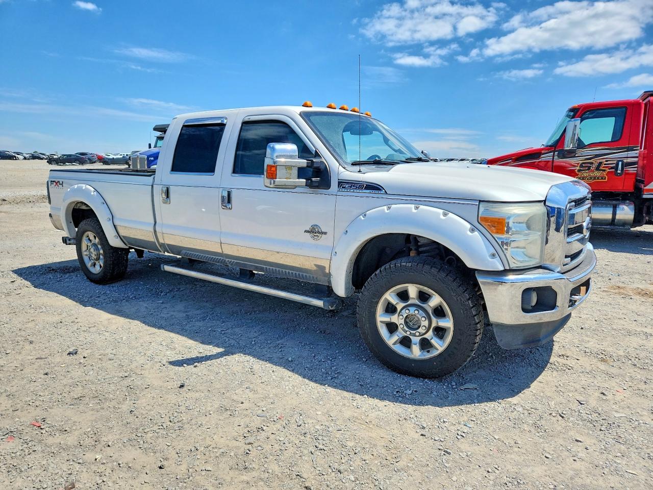 2011 Ford F350 Super Duty White vin: 1FT8W3BT3BEC16117