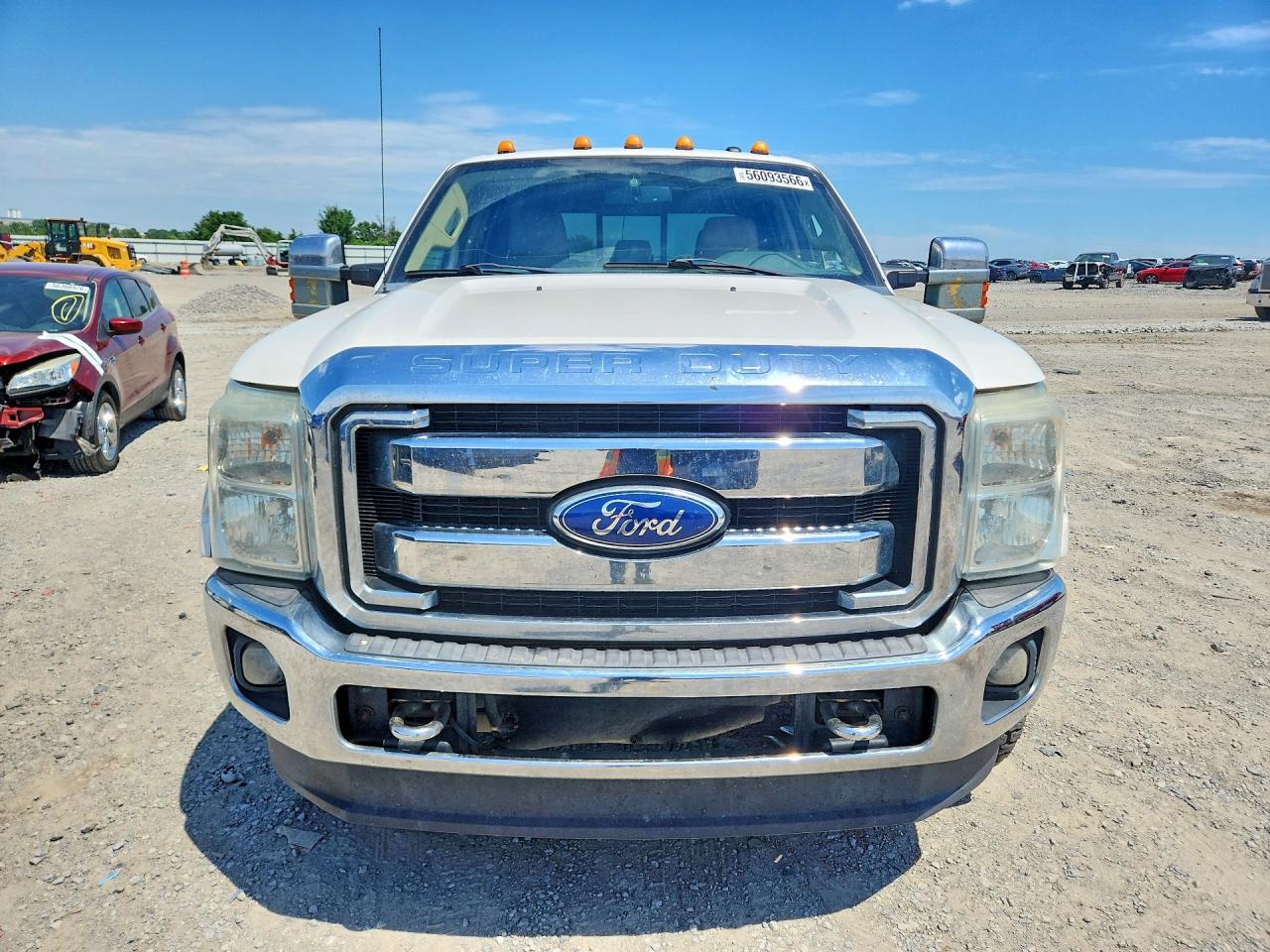 2011 Ford F350 Super Duty White vin: 1FT8W3BT3BEC16117