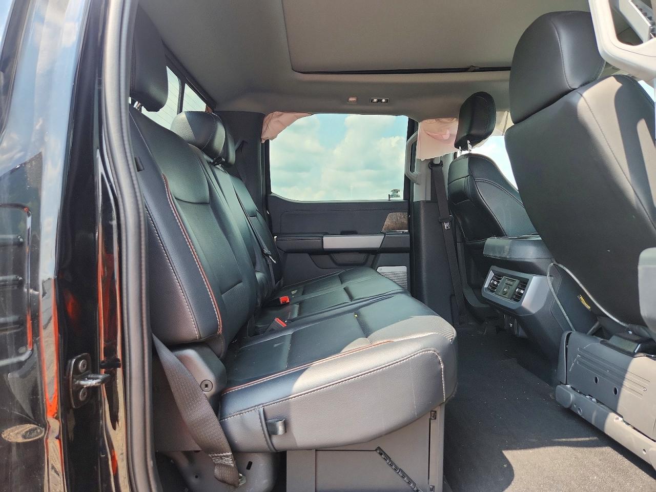 2024 Ford F350 Super Duty Black vin: 1FT8W3BT3REE27568