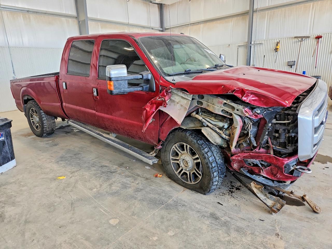 2015 Ford F350 Maroon vin: 1FT8W3BT6FEB17362
