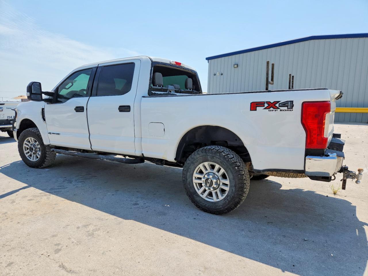 2014 Ford F350 Super Duty White vin: 1FT8W3BT6HED50287
