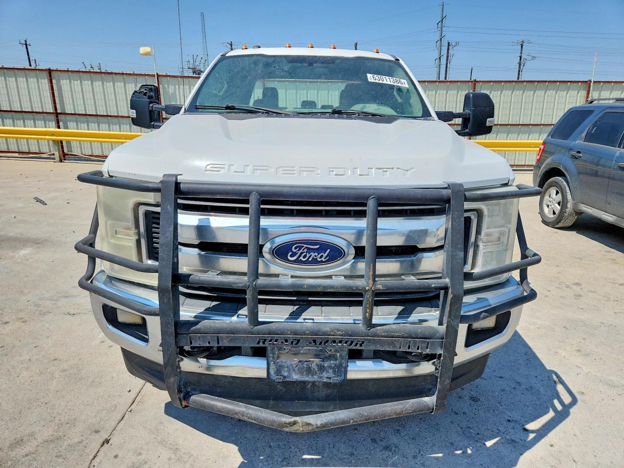 2014 Ford F350 Super Duty White vin: 1FT8W3BT6HED50287