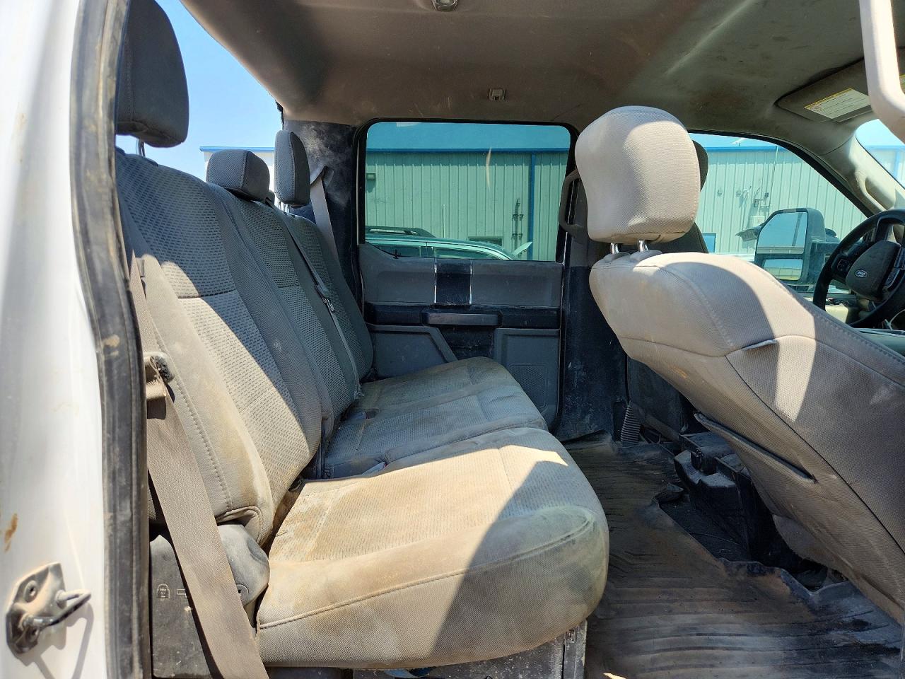 2014 Ford F350 Super Duty White vin: 1FT8W3BT6HED50287