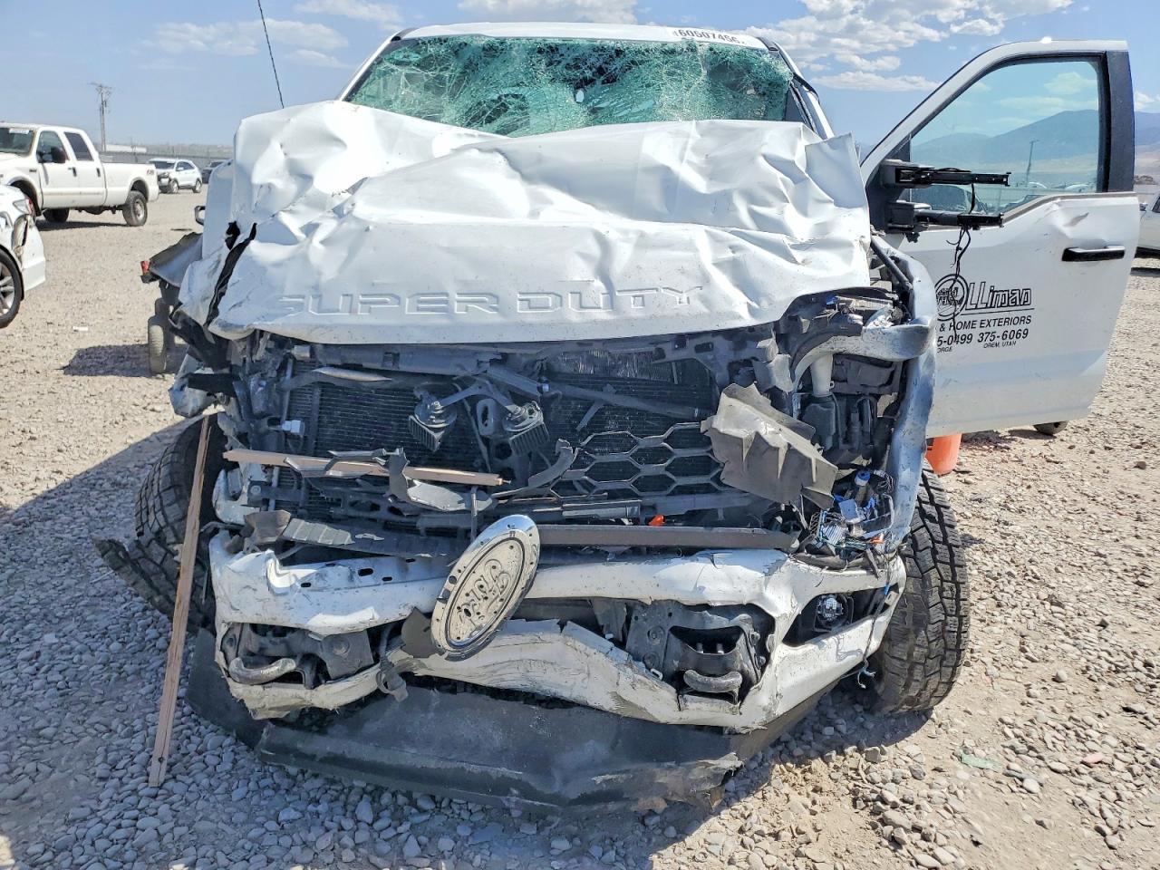 2024 Ford F350 Super Duty White vin: 1FT8W3BT6REC17269