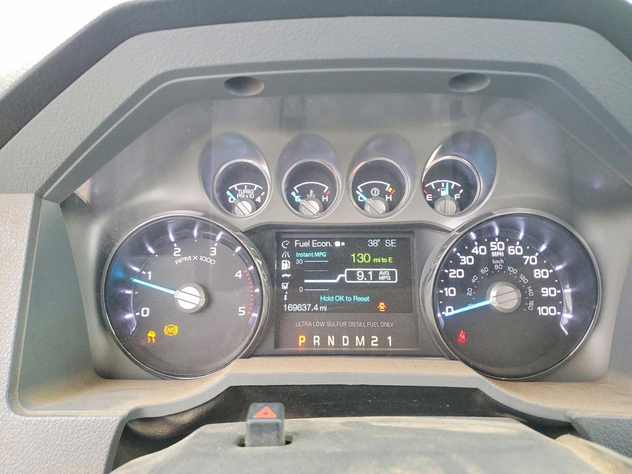 2014 Ford F350 Super Duty White vin: 1FT8W3BT8EEA32733