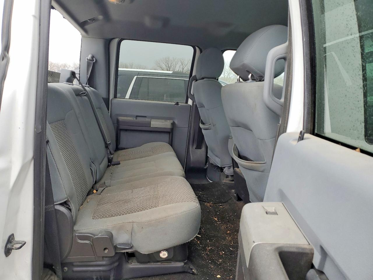 2014 Ford F350 Super Duty White vin: 1FT8W3BT8EEA32733