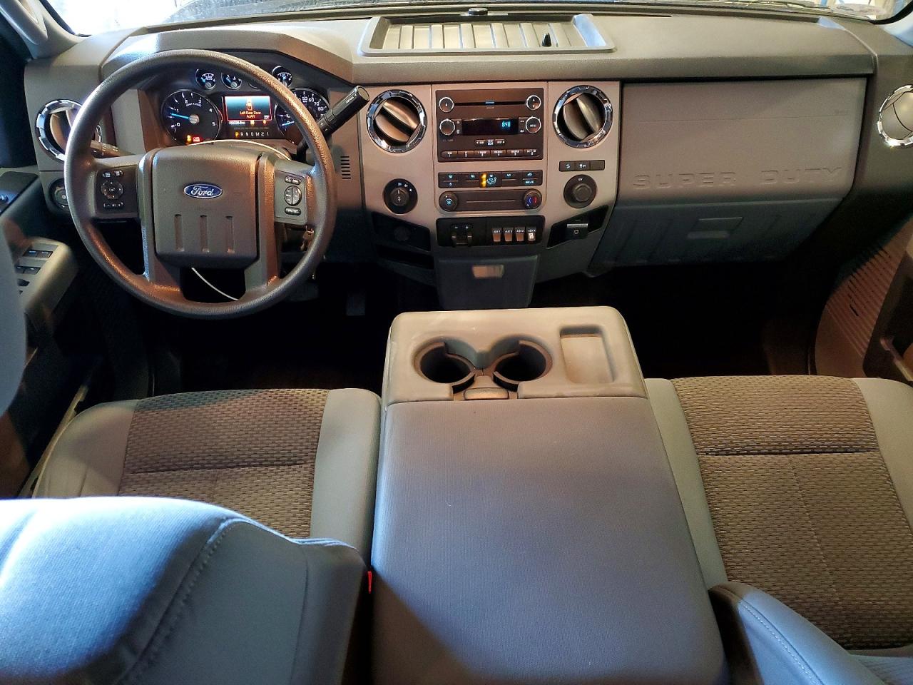 2014 Ford F350 Super Duty White vin: 1FT8W3BT8EEB78534