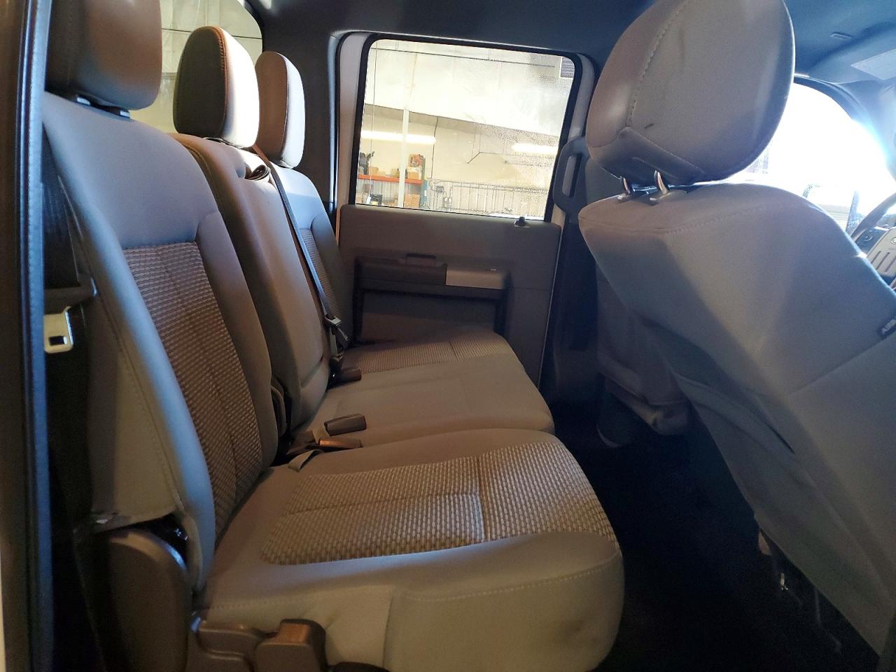 2014 Ford F350 Super Duty White vin: 1FT8W3BT8EEB78534