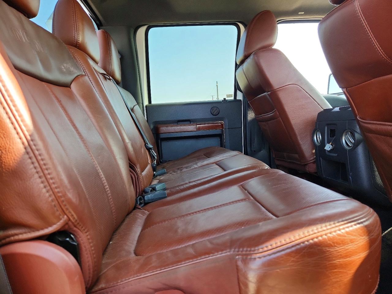 2011 Ford F350 Super Duty Белый vin: 1FT8W3BT9BEC65354