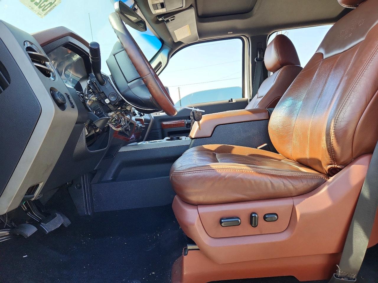 2011 Ford F350 Super Duty Белый vin: 1FT8W3BT9BEC65354