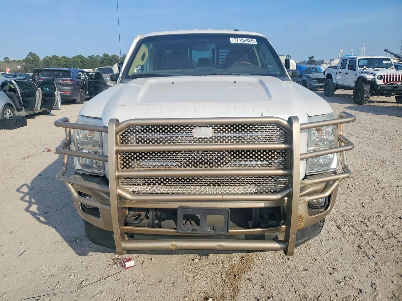 2014 Ford F350 White vin: 1FT8W3BTXEEB24779