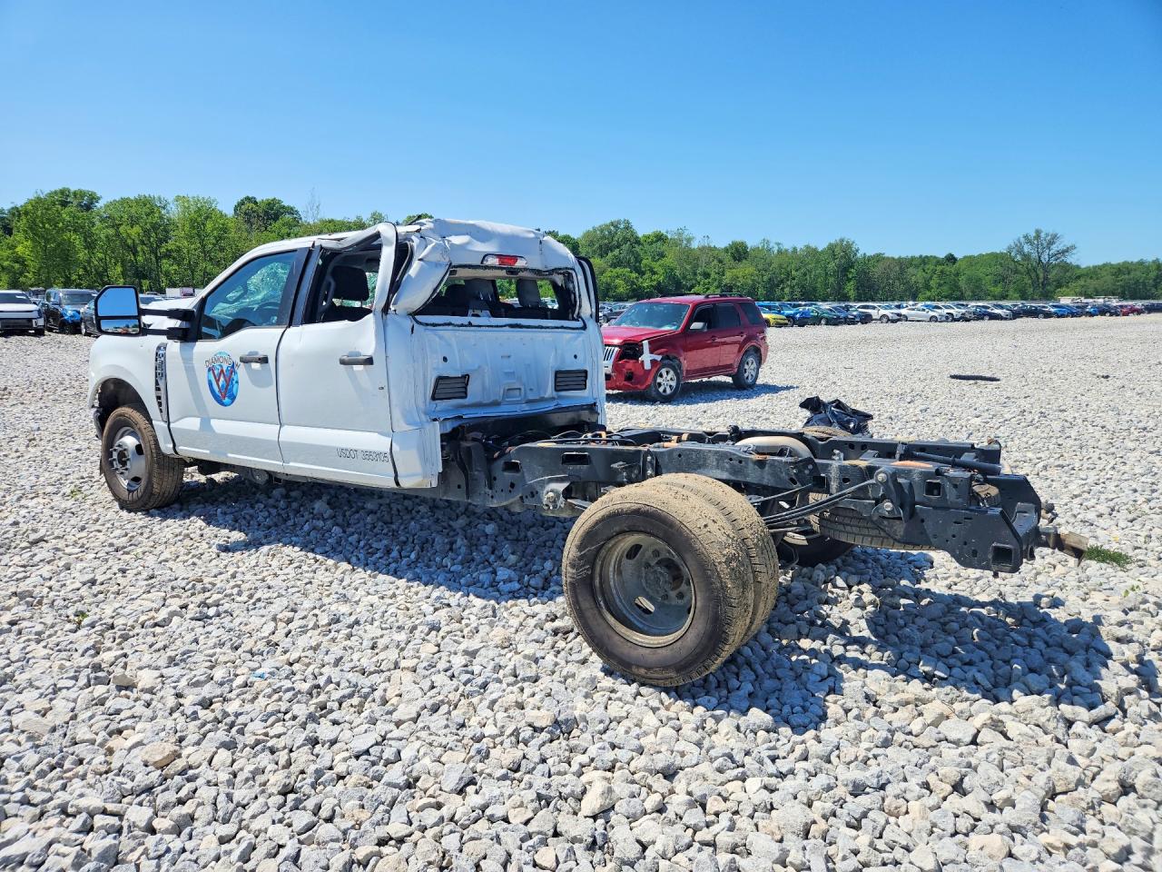 2025 Ford F350 Super Duty White vin: 1FT8W3DA5SED59680