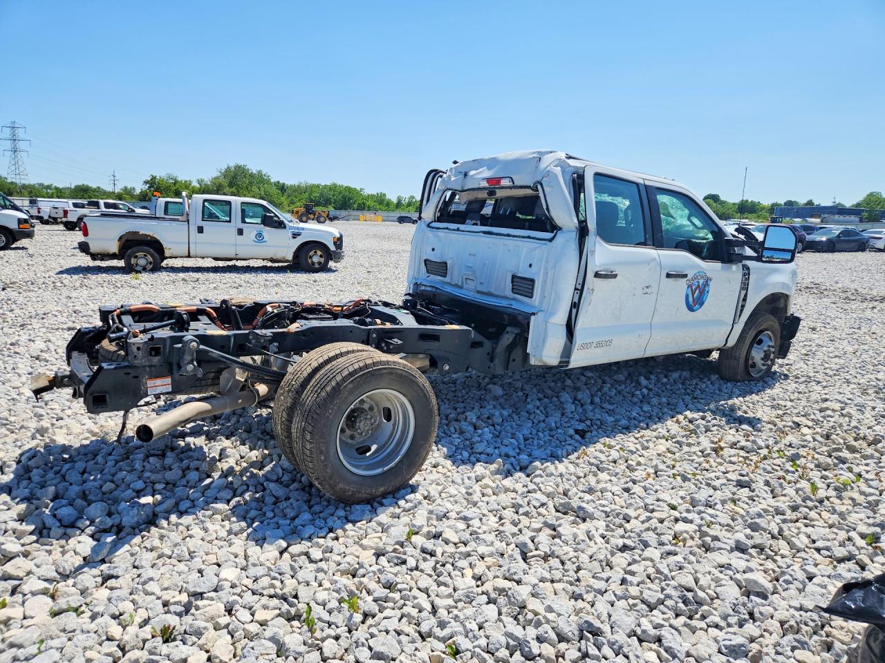 2025 Ford F350 Super Duty White vin: 1FT8W3DA5SED59680