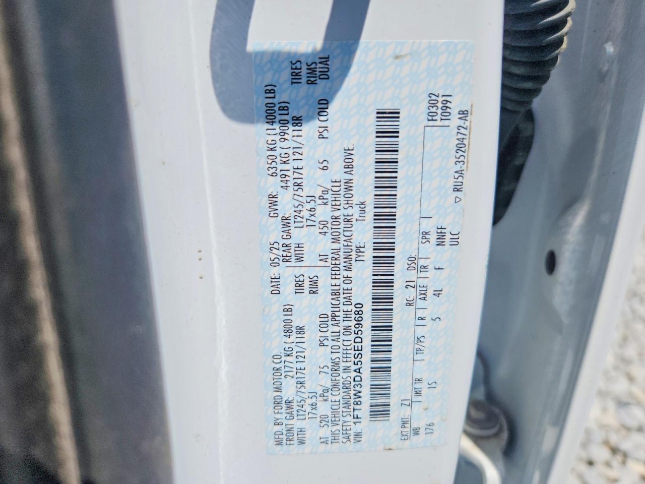 2025 Ford F350 Super Duty White vin: 1FT8W3DA5SED59680