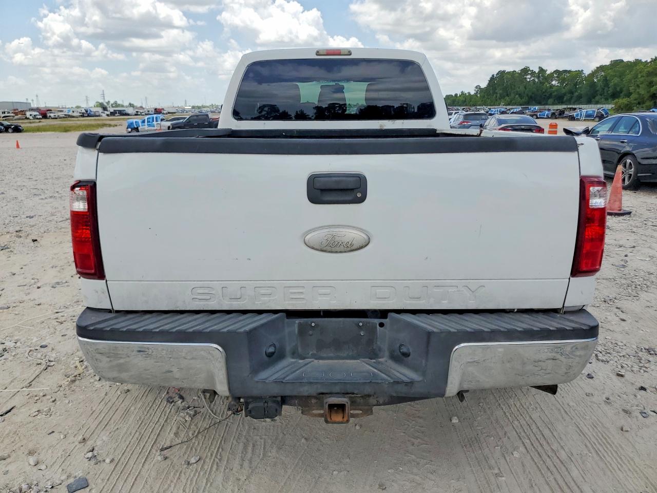 2012 Ford F350 Super Duty White vin: 1FT8W3DT0CEA08923