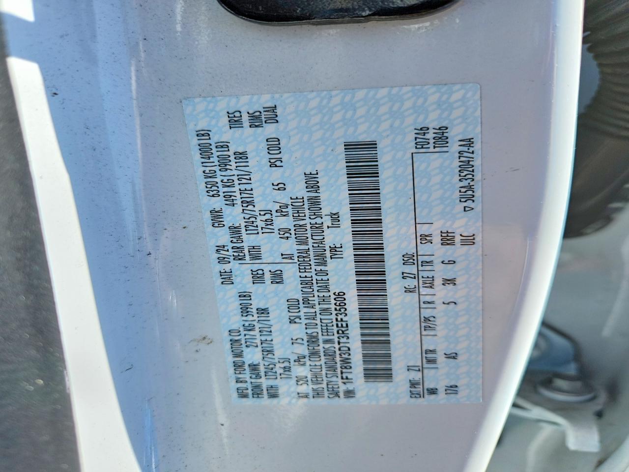 2024 Ford F350 Super Duty White vin: 1FT8W3DT3REF35606