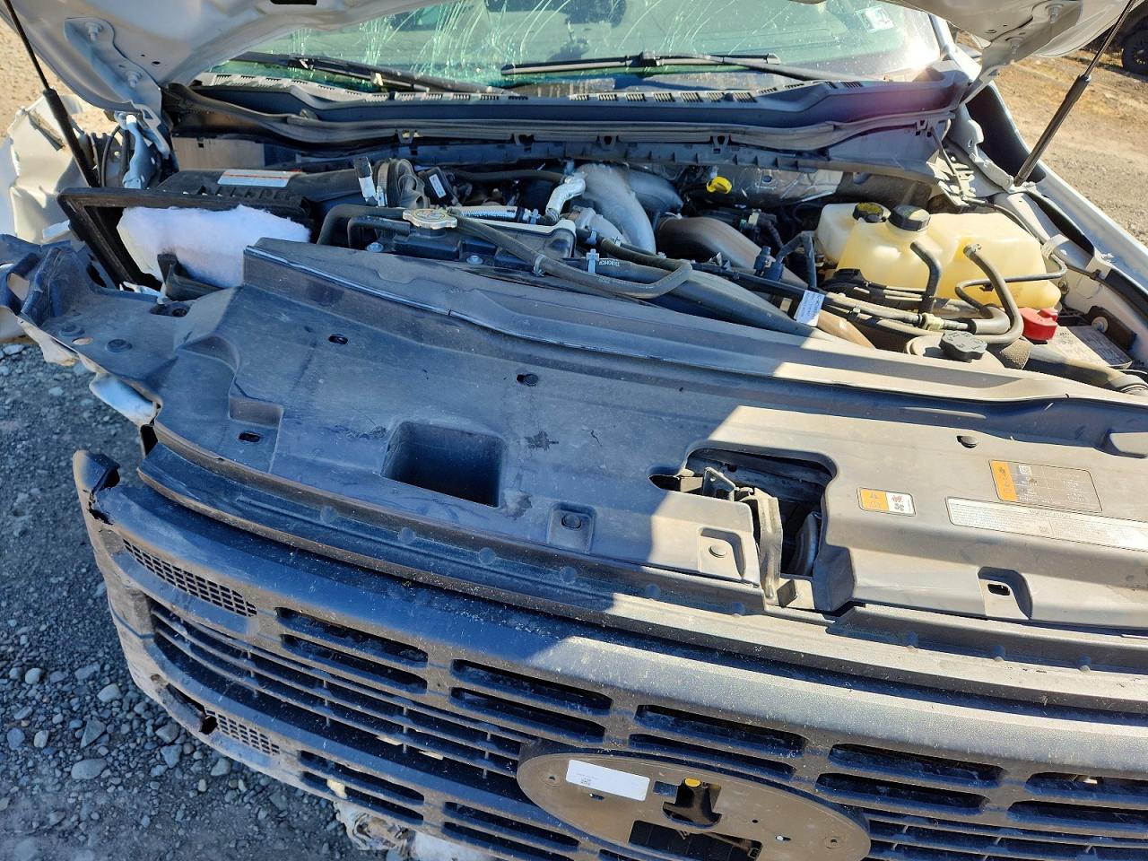2024 Ford F350 Super Duty White vin: 1FT8W3DT3REF35606