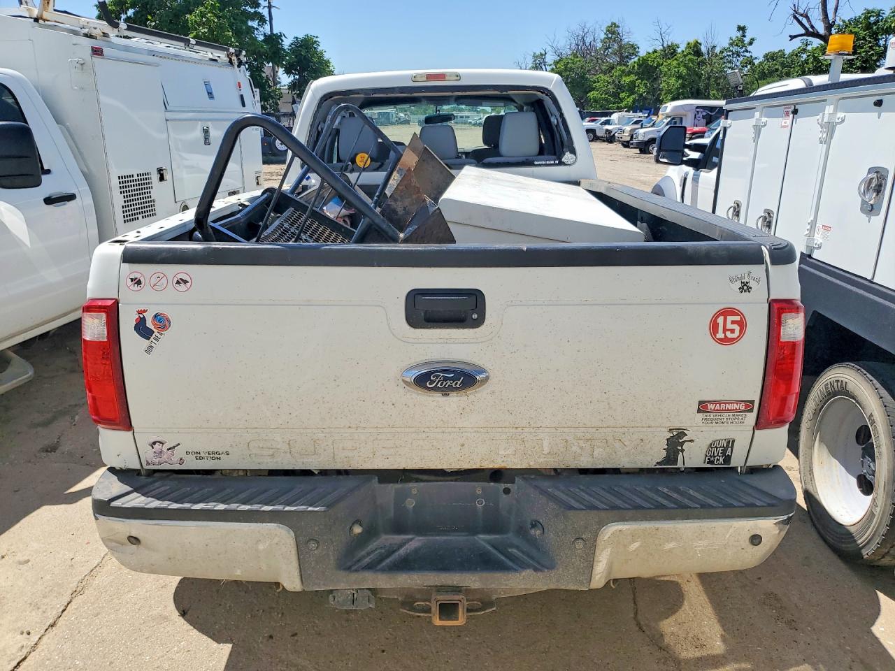 2015 Ford F350 Super Duty White vin: 1FT8W3DT4FEB87570